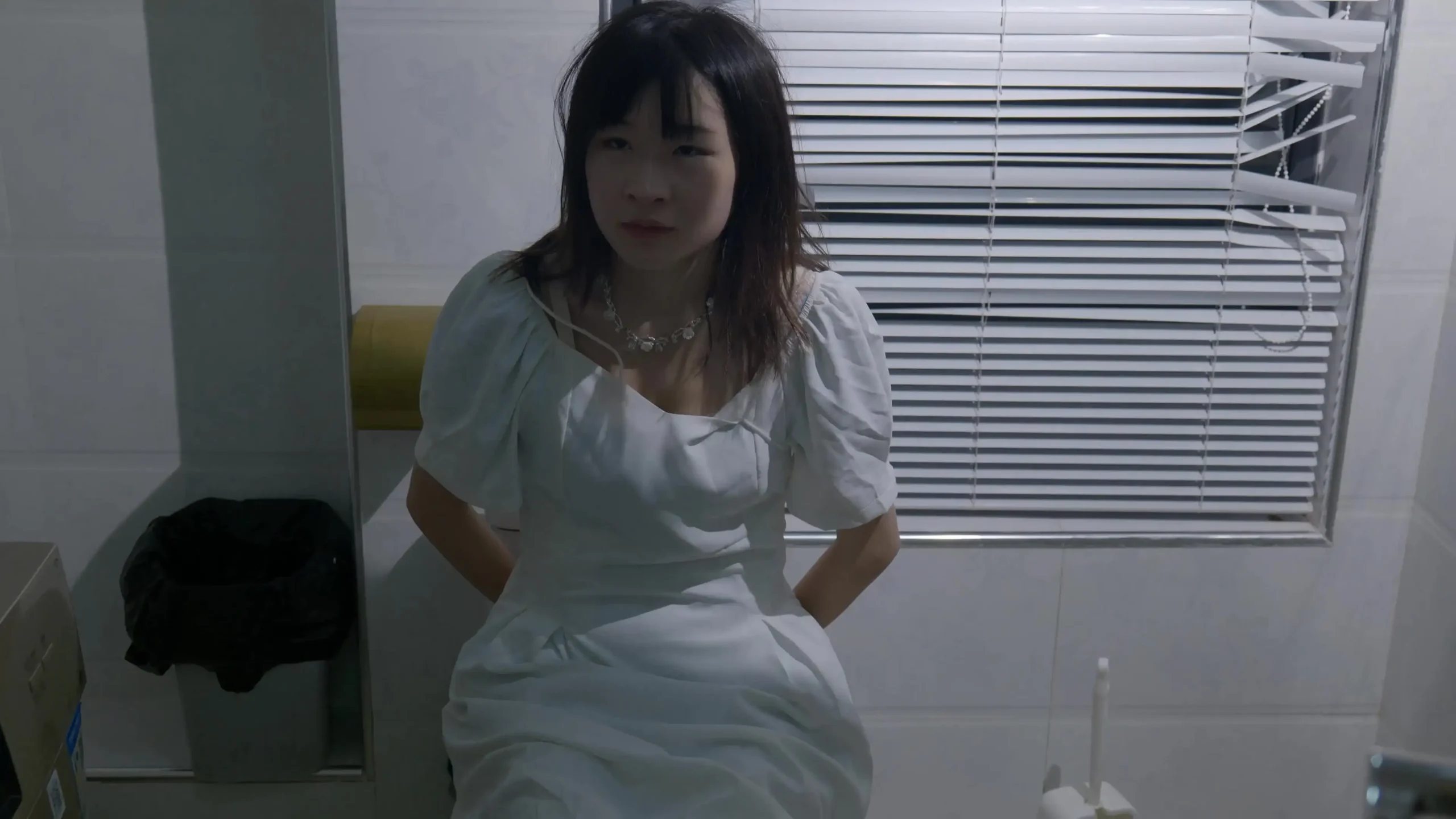 【咬人猫原创】女孩欠债被债主讨要高利贷