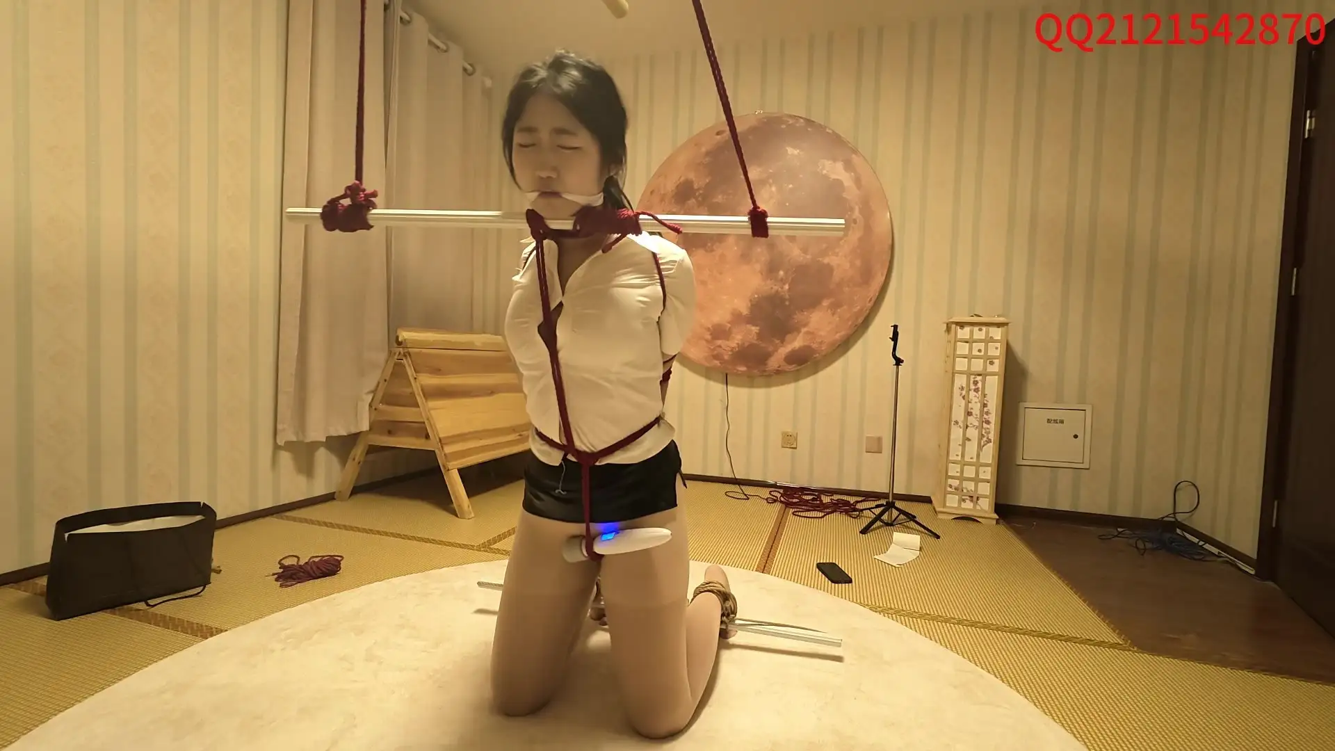 【悦感日记】小美紧缚|棒棒刺激|强制抬头分腿|强G|藤条怼XT|放置|SP|TK