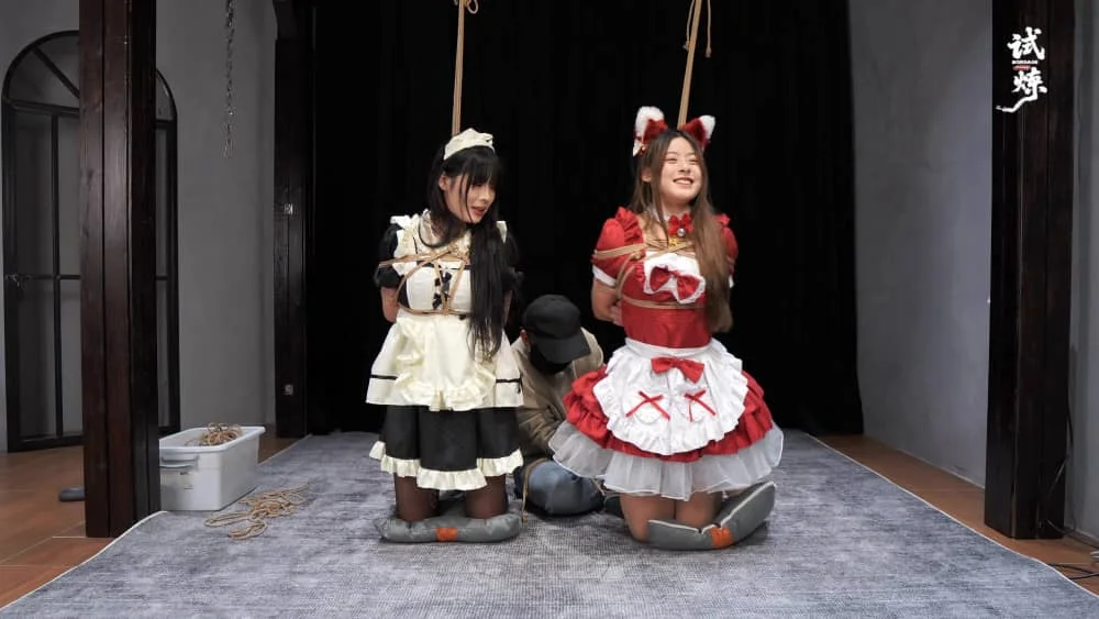 【试炼工作室】希希曼尼双人单腿跪吊缚+郊狼+SP口水直流眉头紧皱