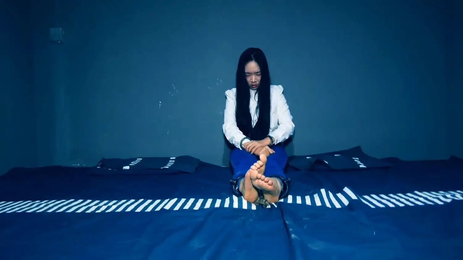 【胜景影视】《悲催少女的尽头》上集 蒋梦莹人体藏毒的方式运输毒品被抓获在铁证下只能认罪