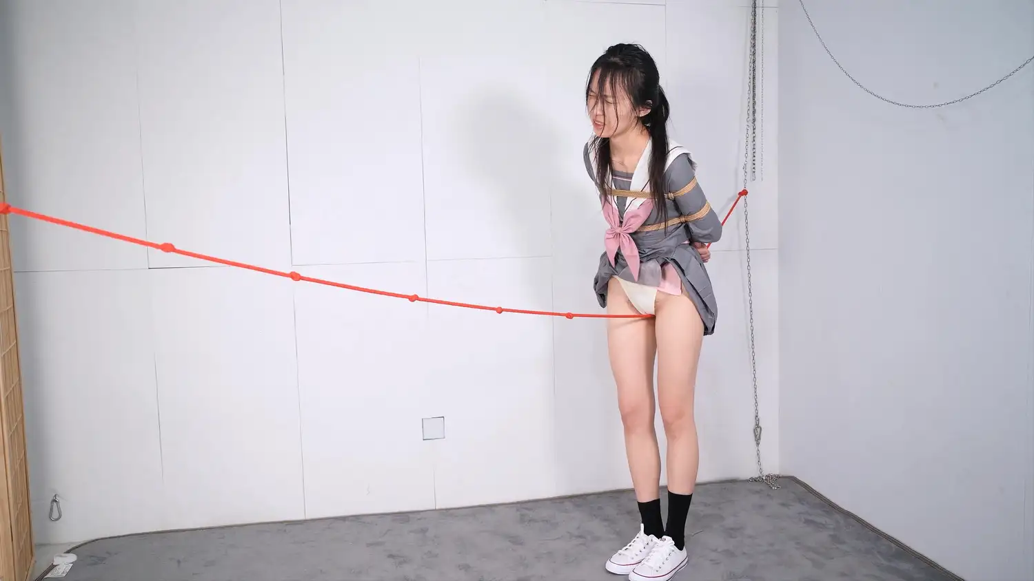 【撒琅】惩治不良学妹（一）–走绳电击惩罚