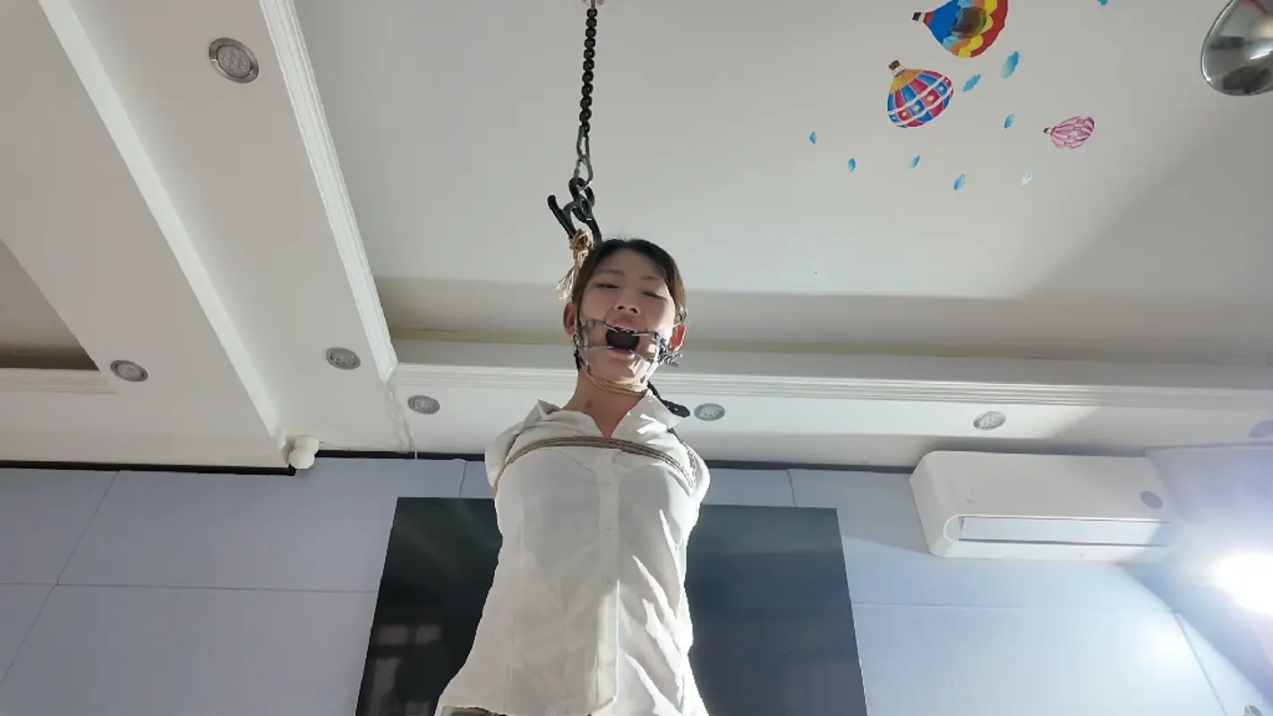 【一绳所爱】魏灿灿直臂极限吊脖子