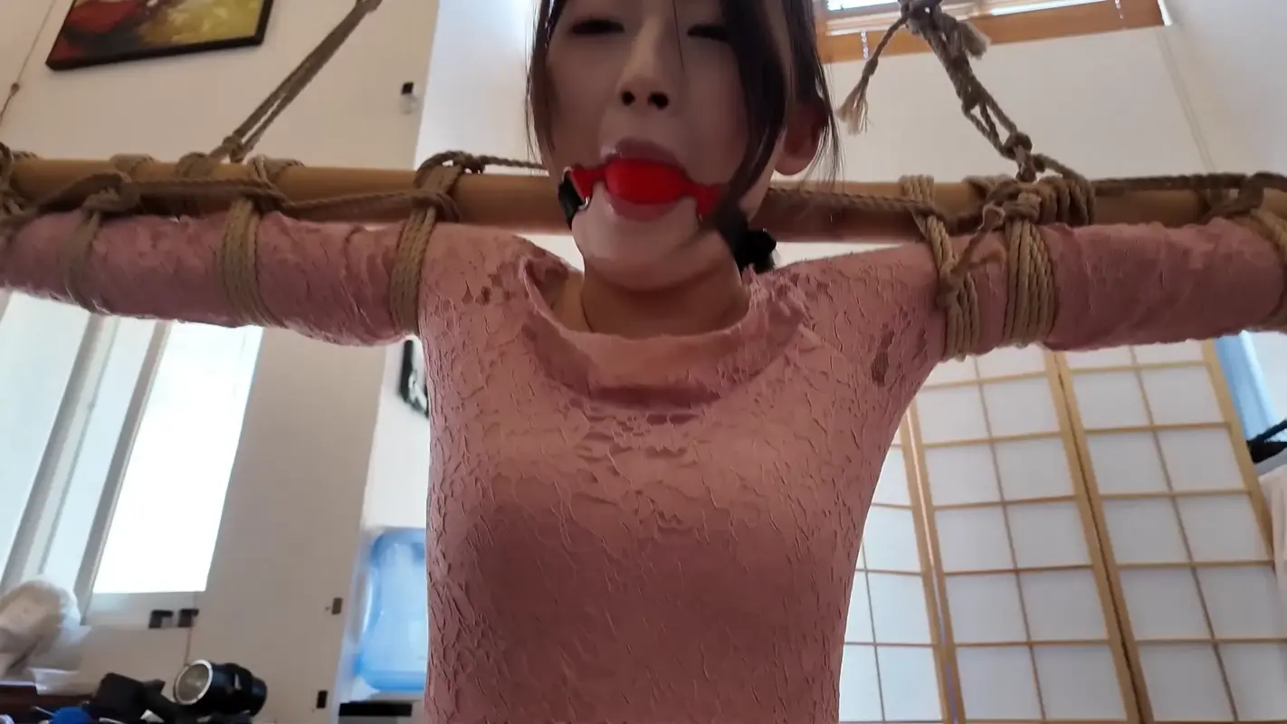 【一绳所爱】洛洛黑丝吊脖子