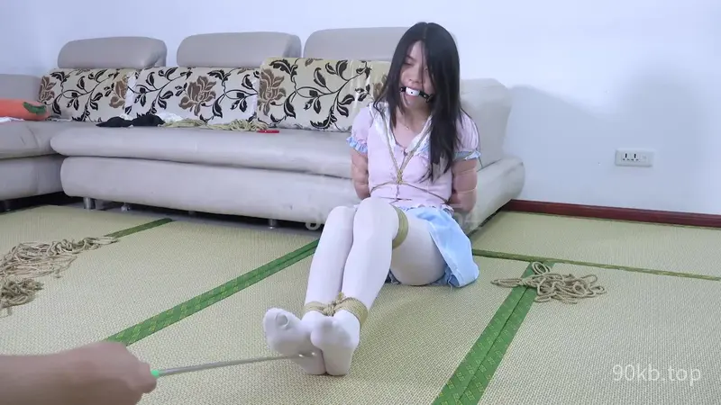【子衿原创】新模试镜 细绳五花口球 白丝放置
