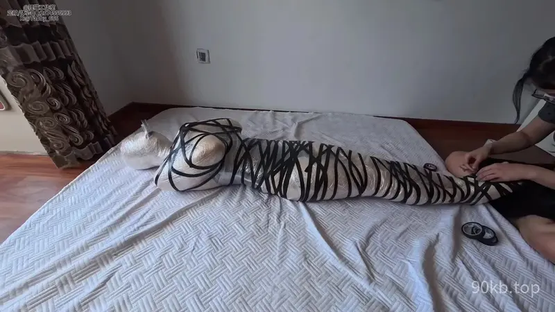 【狸猫工作室】女M保鲜膜全包，胶带全身捆绑，塑料袋套头