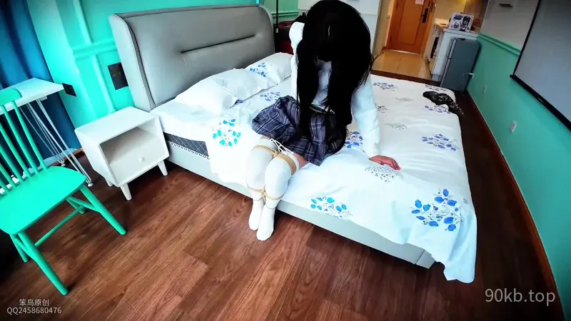 【忧郁的笨鸟】小美约拍（挣扎逃脱）