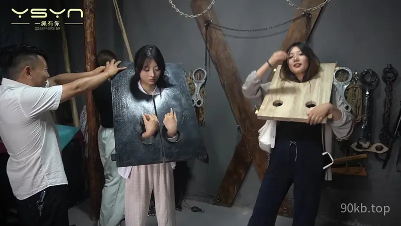 【一绳有你】【三女戏道具】三位女大学生李怡晨、怡然、小言抱团来应聘戴上各种道具捆绑后说出亲身感受