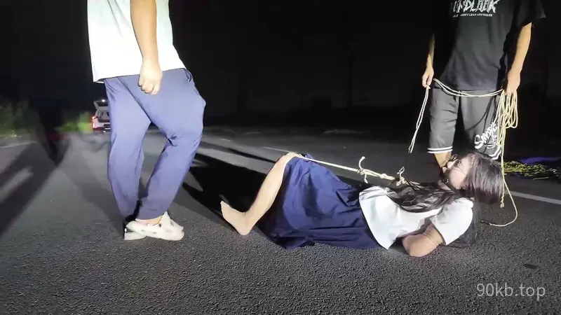 【一绳所爱】被绑架的幼师