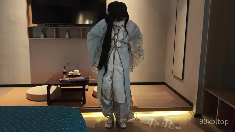 【苏苏】饿殍 明末千里行 满穗的自缚，捆绑镣铐走绳浴池湿身