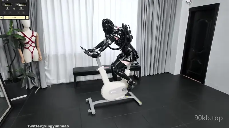 【鹿角与猫爪】《奴婢学院的日常——体育锻炼》合格的奴婢，首先最重要的就是身体素质！今天的体育课题是：“三难”动感单车