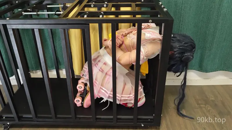 【苏苏】妃咲轮滑笼子木枷，更换粉色透明泳装，绳缚演示教程笼子固定