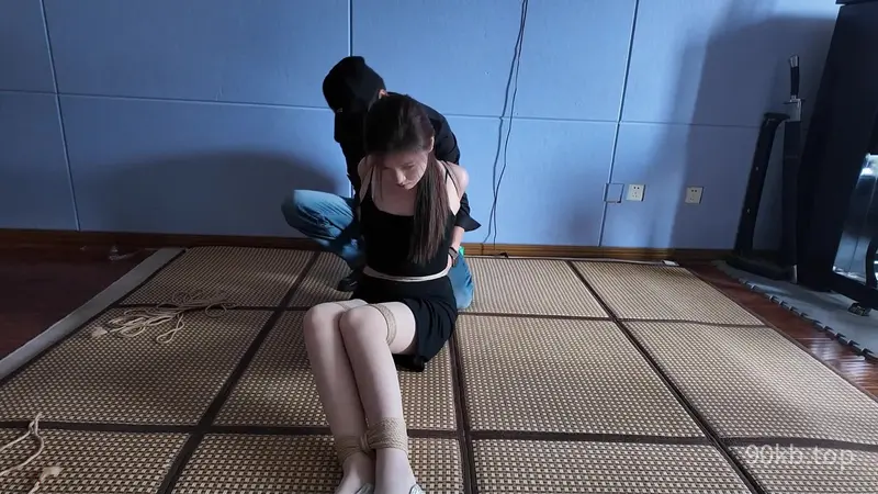【一绳所爱】王贝贝紧缚堵嘴